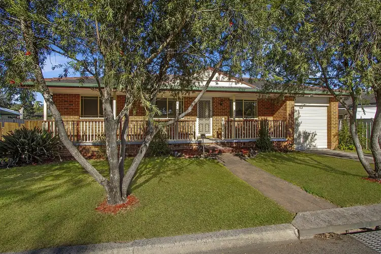 2a Waterloo Avenue, Woy Woy NSW 2256