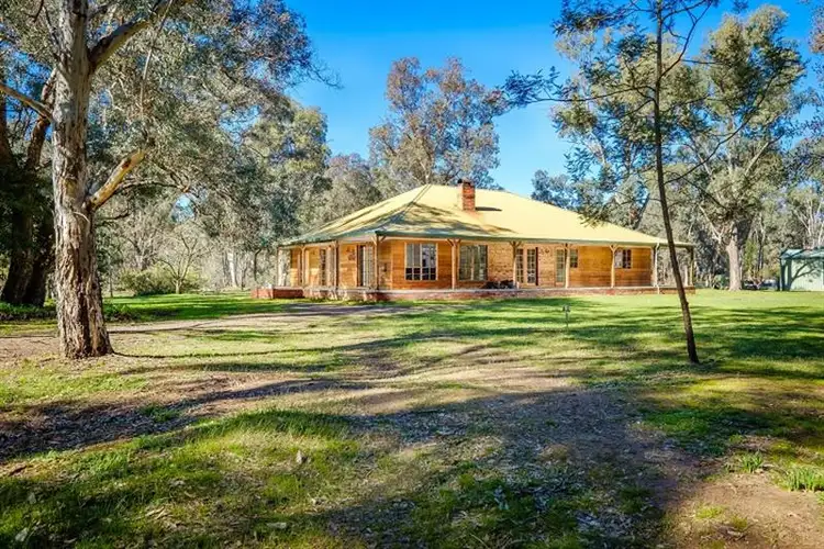 13 Quartz Hill  Road, Jindera NSW 2642