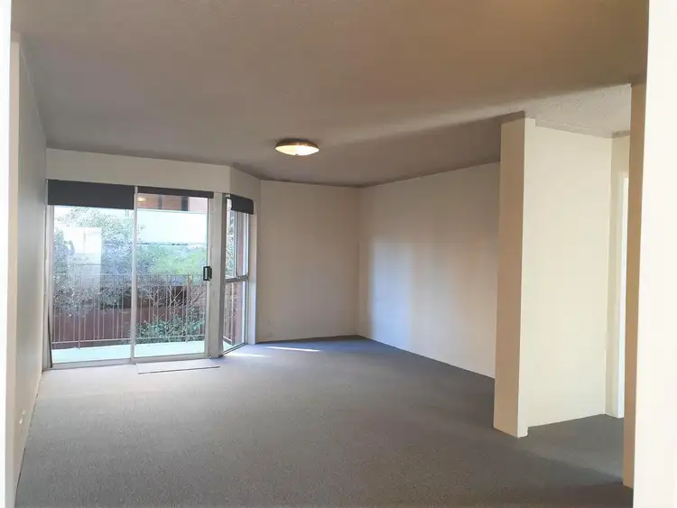 10 Addison Street