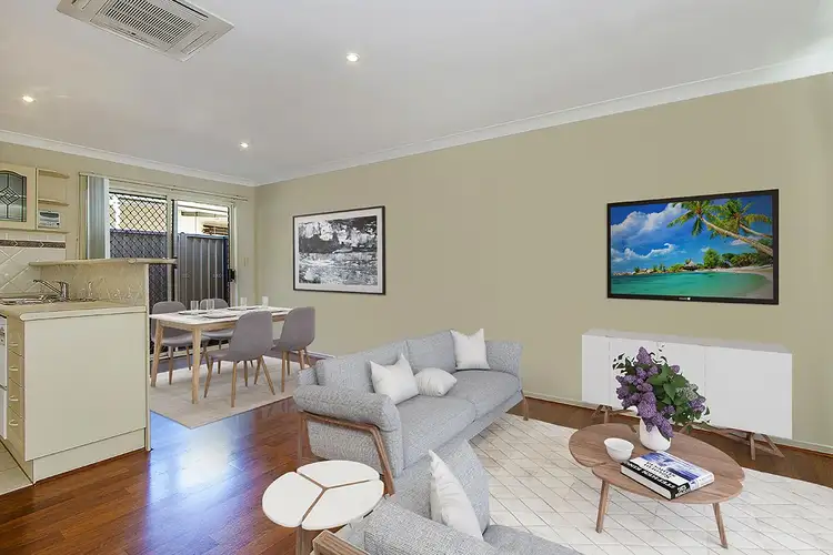 2/277 Blackwall Road, Woy Woy NSW 2256