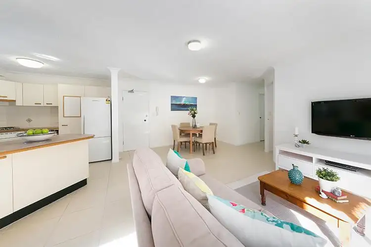 Fifth view of Homely unit listing, 2/17 Christensen St, Yeronga QLD 4104