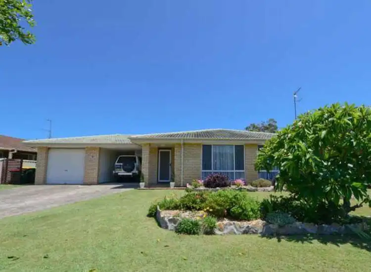 14 Mayers Dr, Tuncurry NSW 2428
