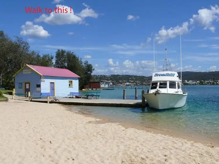 4B Burton  St, Merimbula NSW 2548