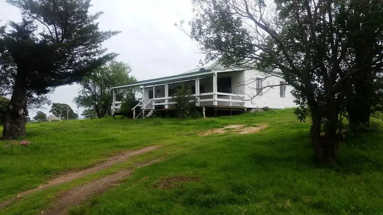174 Kingstown Road, Uralla NSW 2358