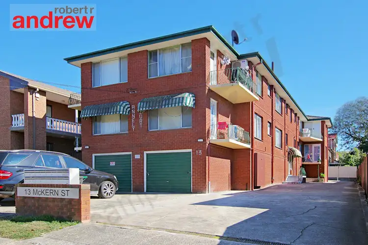 7/13 Mckern Street, Campsie NSW 2194