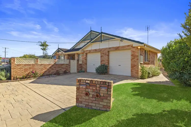 2/70 Robin Crescent, Woy Woy NSW 2256