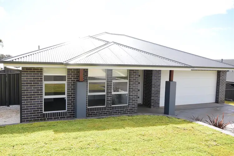 14 Emmaville Street, Orange NSW 2800
