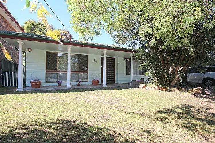 17 Elizabeth Avenue, Lemon Tree Passage NSW 2319