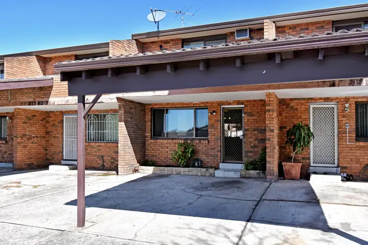 4/209 Hume Highway, Greenacre NSW 2190