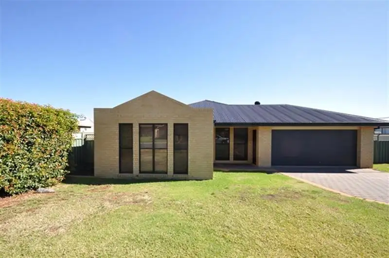 Main view of Homely house listing, 21 Dunheved Circle, Dubbo NSW 2830