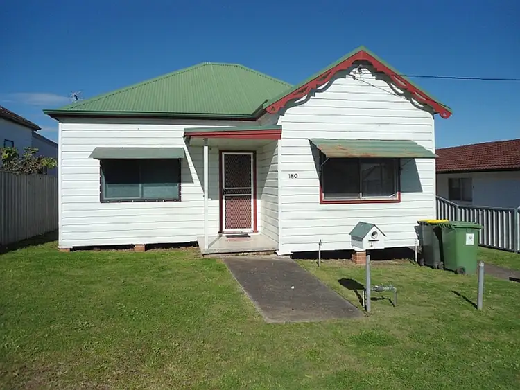 1 & 2/180 Rawson Street, Kurri Kurri NSW 2327