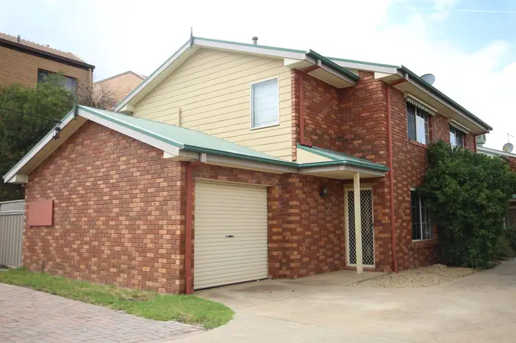 Main view of Homely unit listing, 1/433 McDonald Road, Lavington NSW 2641