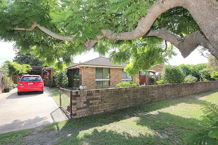 71 Clemenceau  Crescent, Tanilba Bay NSW 2319