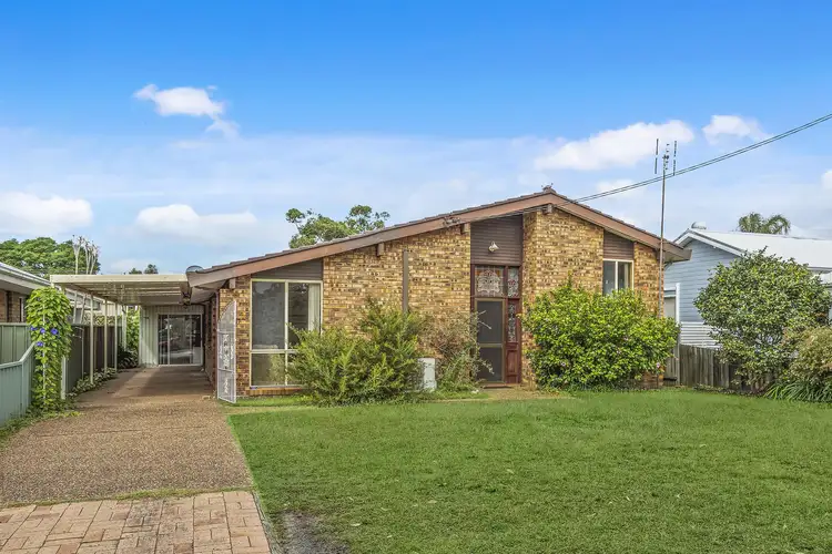 30 Erina Avenue, Woy Woy NSW 2256