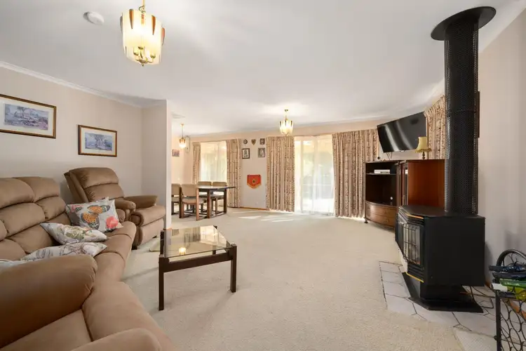 Second view of Homely house listing, 6 Norm Court, Wodonga VIC 3690