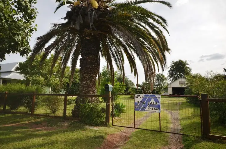 110 Wee Waa Street, Boggabri NSW 2382