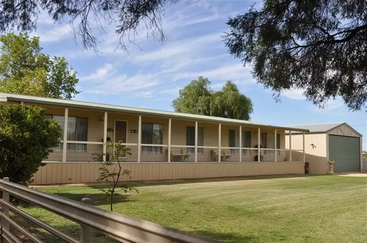 223 River Road, Forbes NSW 2871