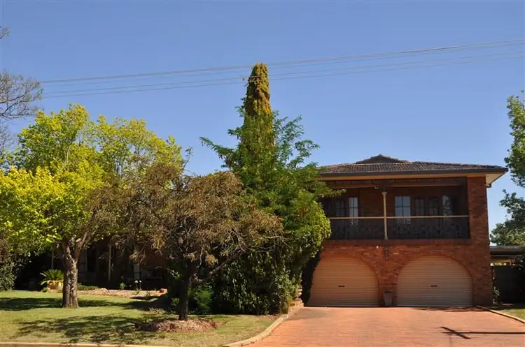 14 McDonnell Street, Forbes NSW 2871