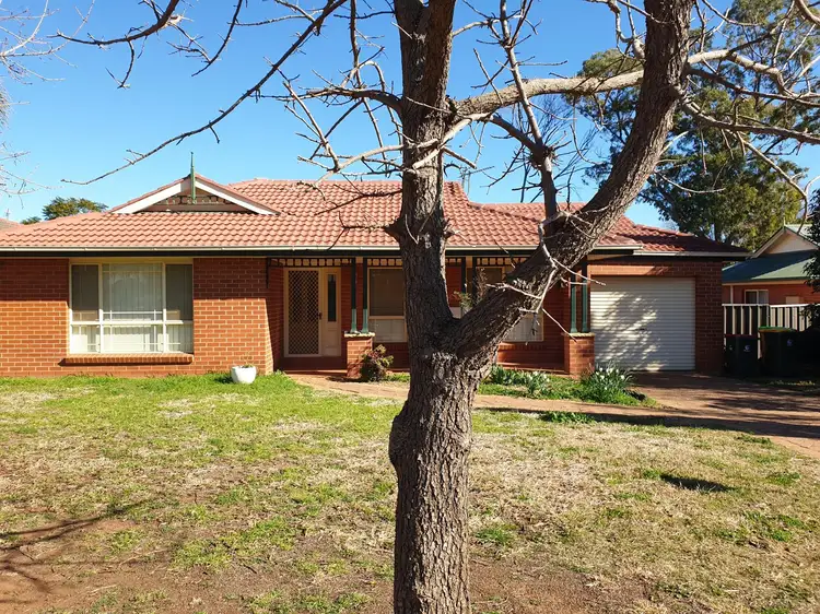 99 Websdale Drive