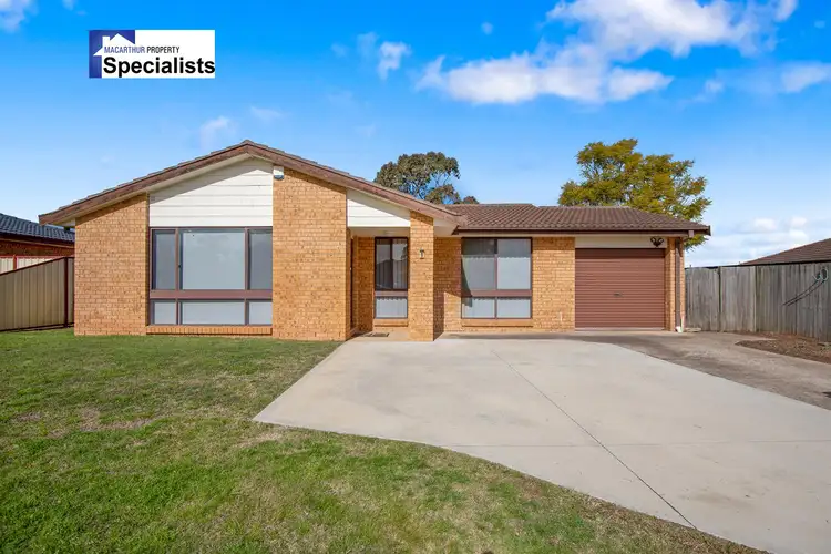 9 Donalbain Circuit, Rosemeadow NSW 2560