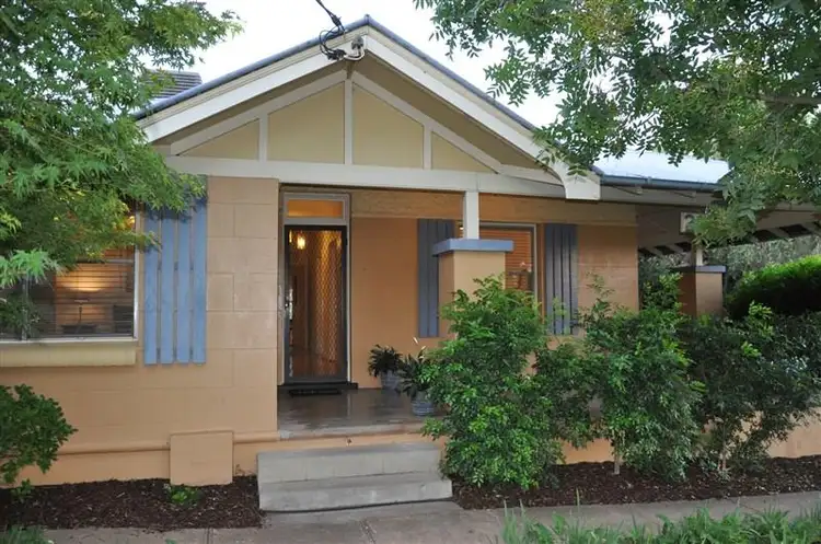 20 Elgin Street, Forbes NSW 2871
