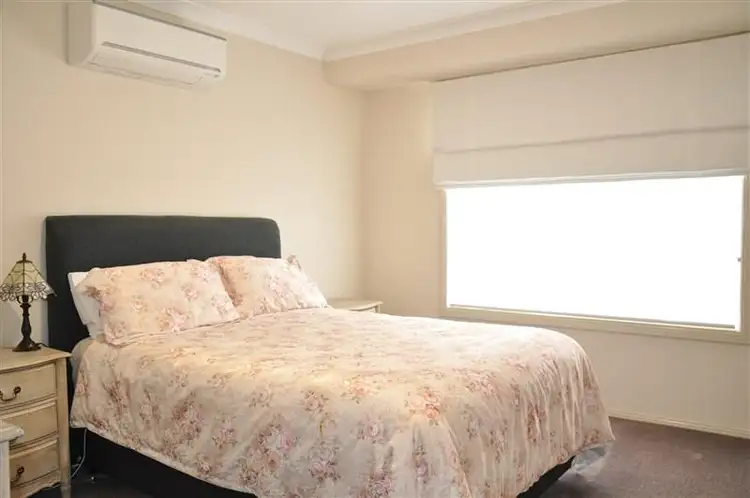 Sixth view of Homely townhouse listing, 2/8 Mcmillan Place, Forbes NSW 2871