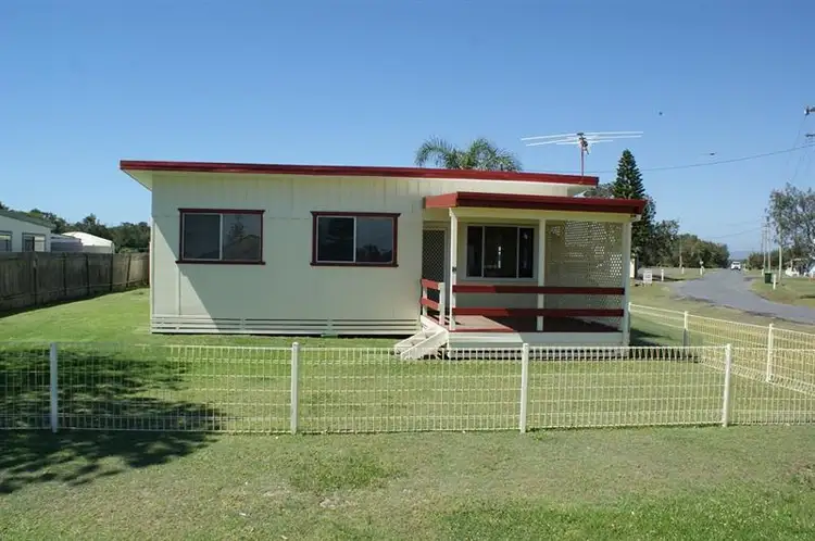 18 Schafer Street, Red Rock NSW 2456