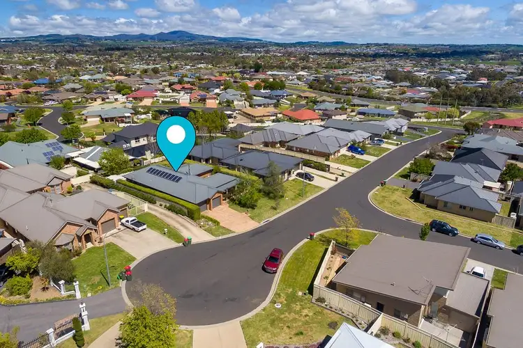14 Whitney Place, Orange NSW 2800