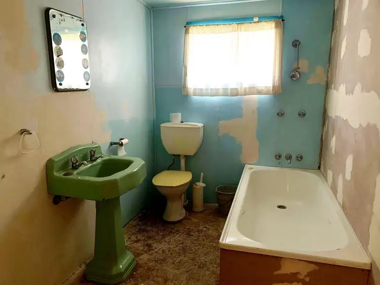 Fifth view of Homely house listing, 3 Bligh Avenue, Uralla NSW 2358