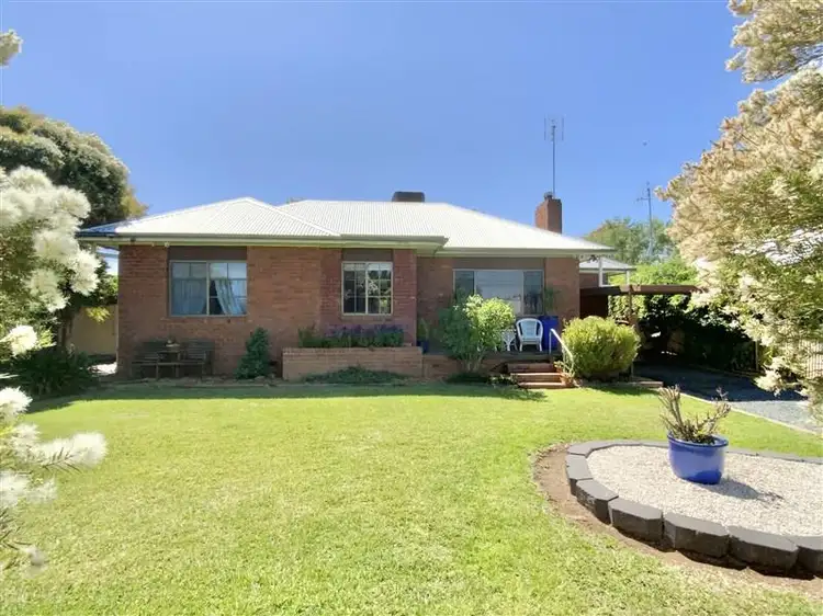 28 Clement Street, Forbes NSW 2871