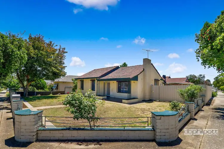 12 Main Parade, Clearview SA 5085