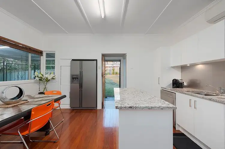 Sixth view of Homely house listing, 142 Lutzow St, Tarragindi QLD 4121