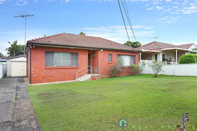 11 Hilwa Street, Villawood NSW 2163