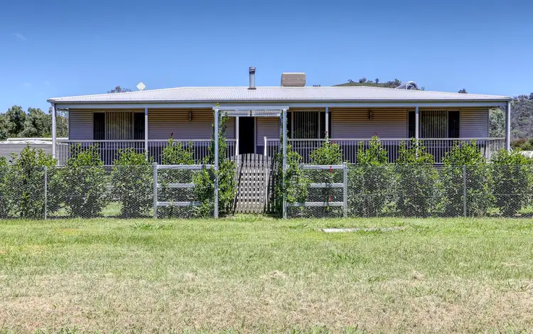 29-31 Nundle Street, Woolomin NSW 2340