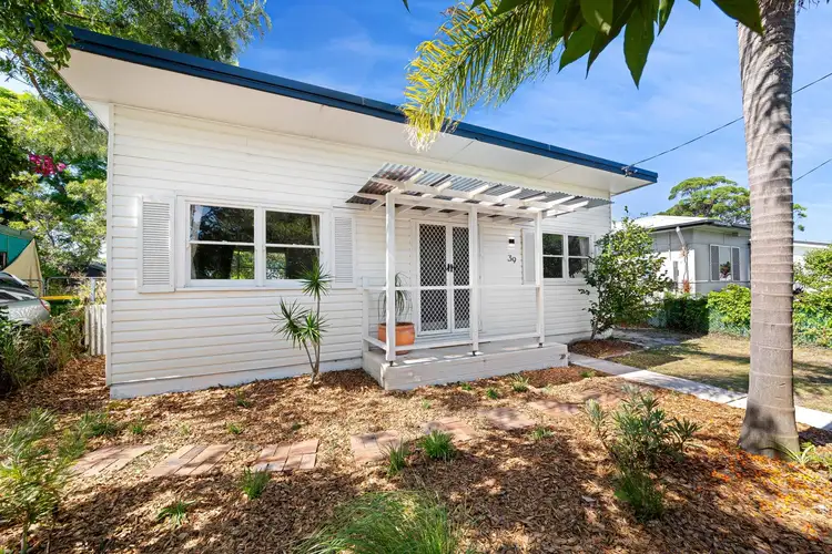 39 Terry Avenue