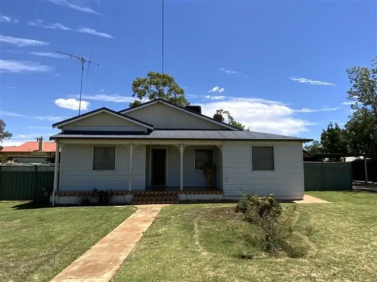 76 Union Street, Forbes NSW 2871