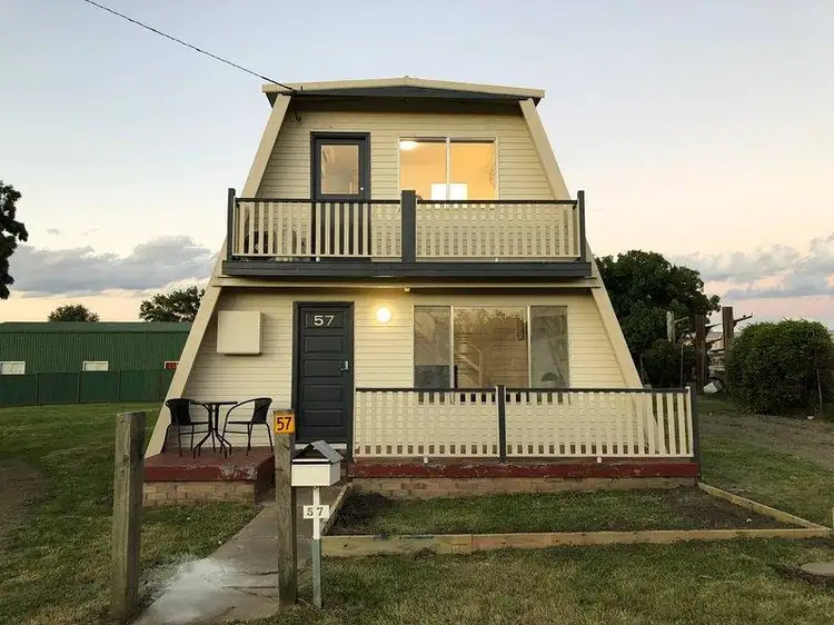 57 Rowan Avenue, Uralla NSW 2358