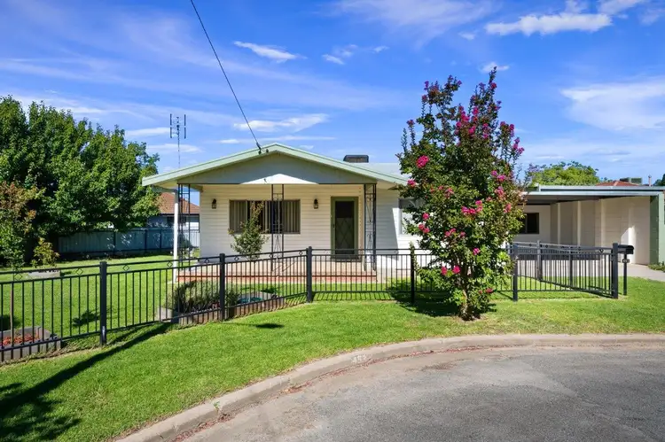 493 Karoola Place, Lavington NSW 2641