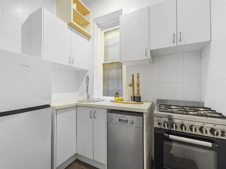 Third view of Homely apartment listing, 2/38-40 Kings Cross Road, Potts Point NSW 2011