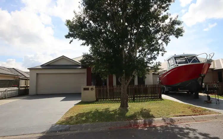 11 Broughton Circuit, Tanilba Bay NSW 2319