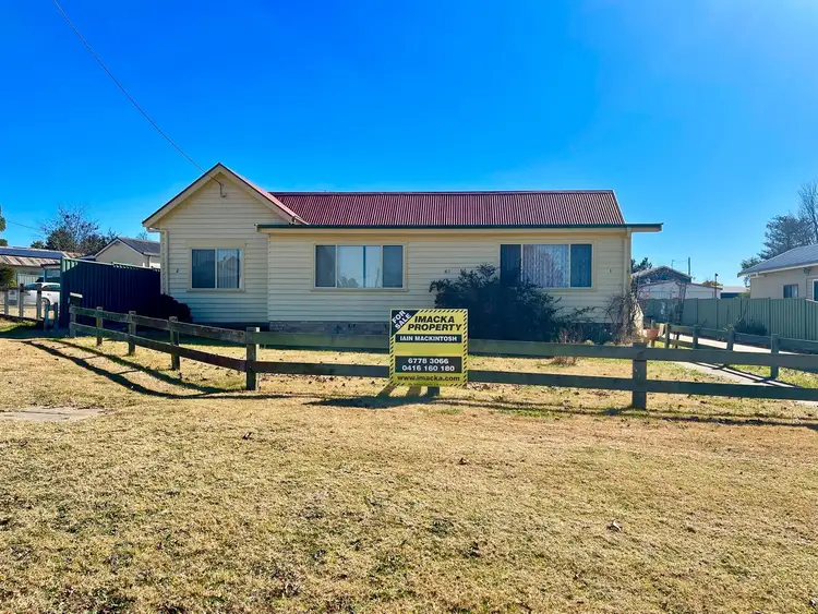 67 Maitland Street, Uralla NSW 2358