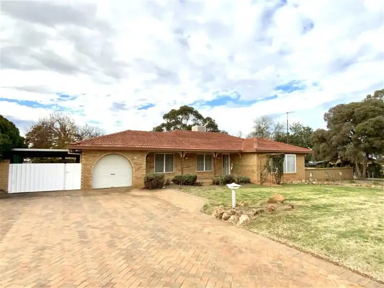51 Edward Street, Forbes NSW 2871