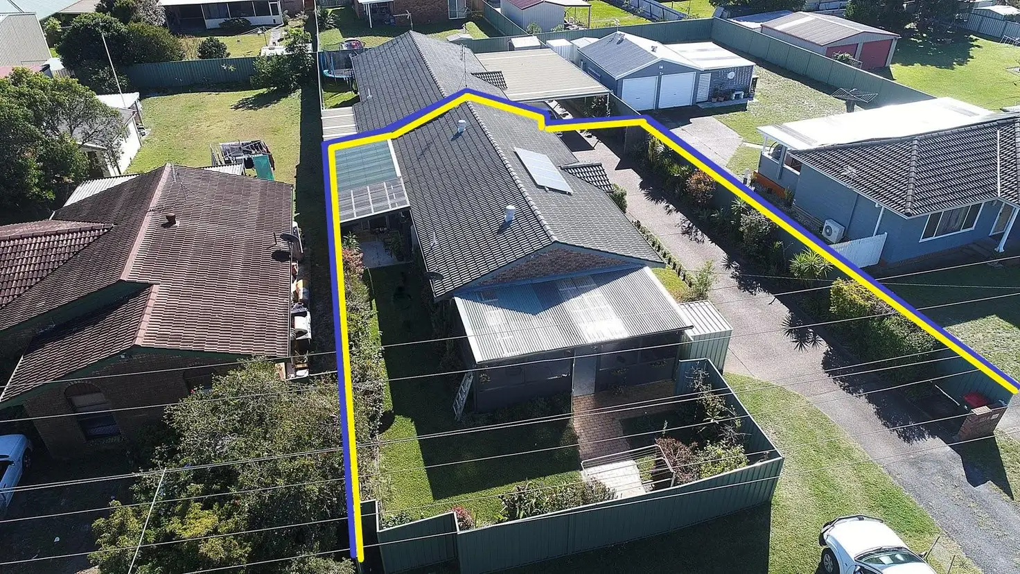 Main view of Homely semi-detached listing, 1/5 Pershing Place, Tanilba bay NSW 2319