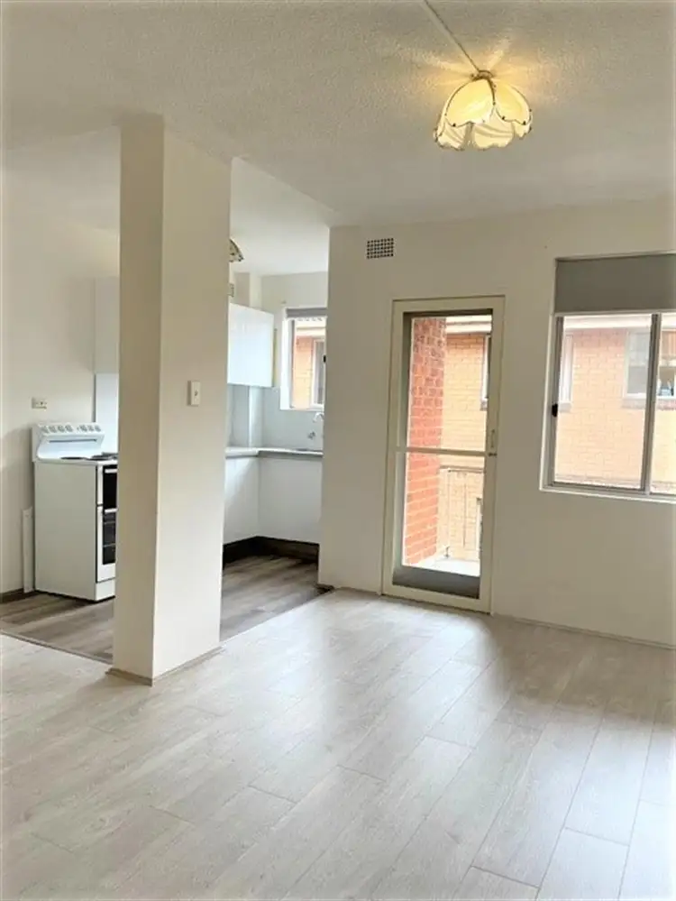 8/23 Rosemont Street, Punchbowl NSW 2196