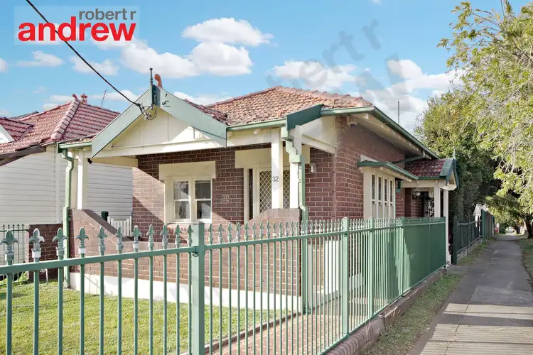 32 South Parade, Campsie NSW 2194