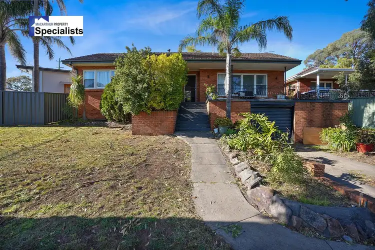 8 Uther Avenue, Bradbury NSW 2560