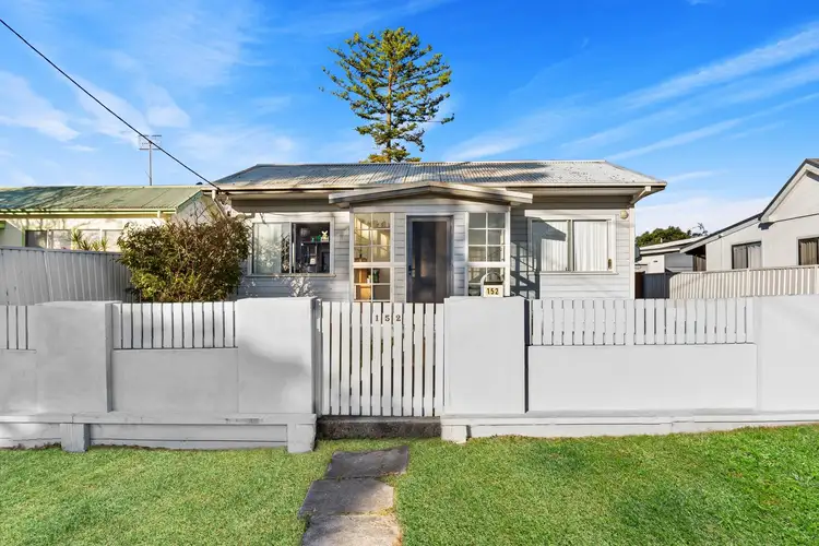 152 Trafalgar Avenue, Umina Beach NSW 2257