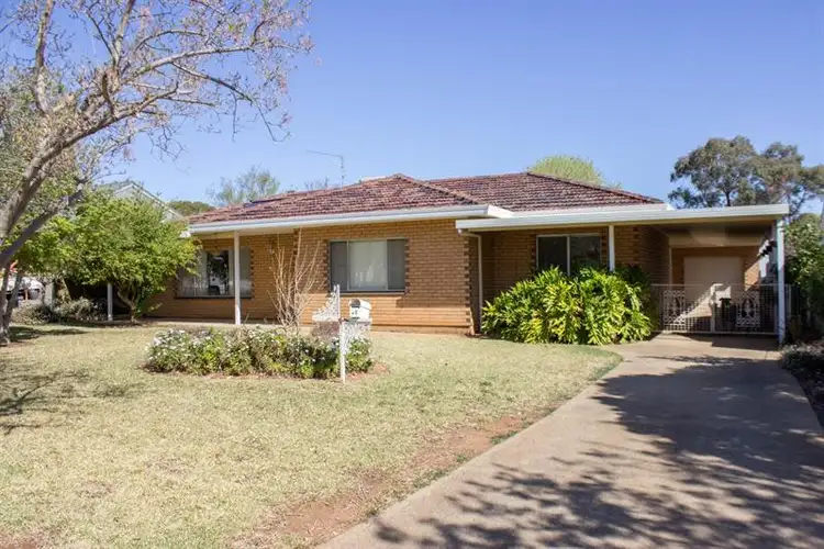 35 Banksia Cres, Dubbo NSW 2830