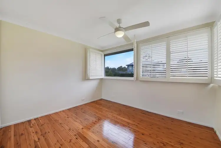 Seventh view of Homely house listing, 5 Poplar Cres, Bradbury NSW 2560