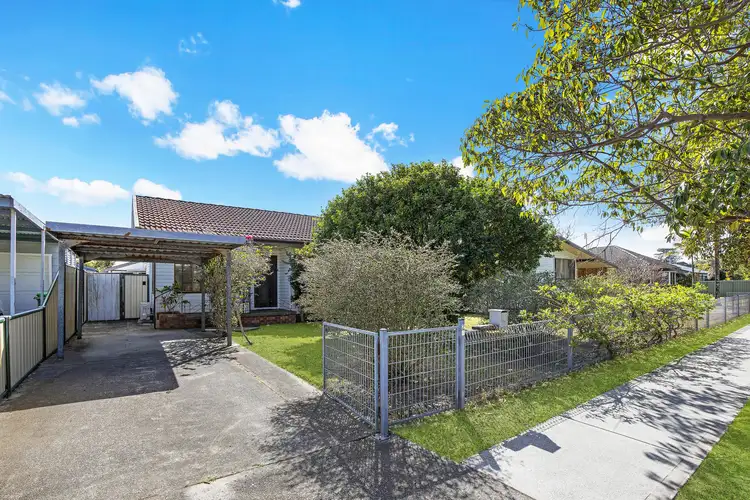 29 Mcmasters Road, Woy Woy NSW 2256